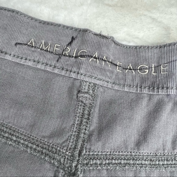 NEW American Eagle Outfitters Gray Corduroy High Rise Mom Jeans Plus Size 24 - Picture 4 of 10